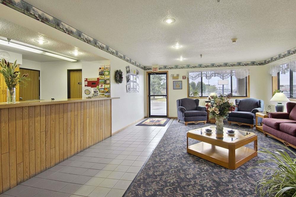 Super 8 By Wyndham Ankeny/Des Moines Area Hotell Exteriör bild