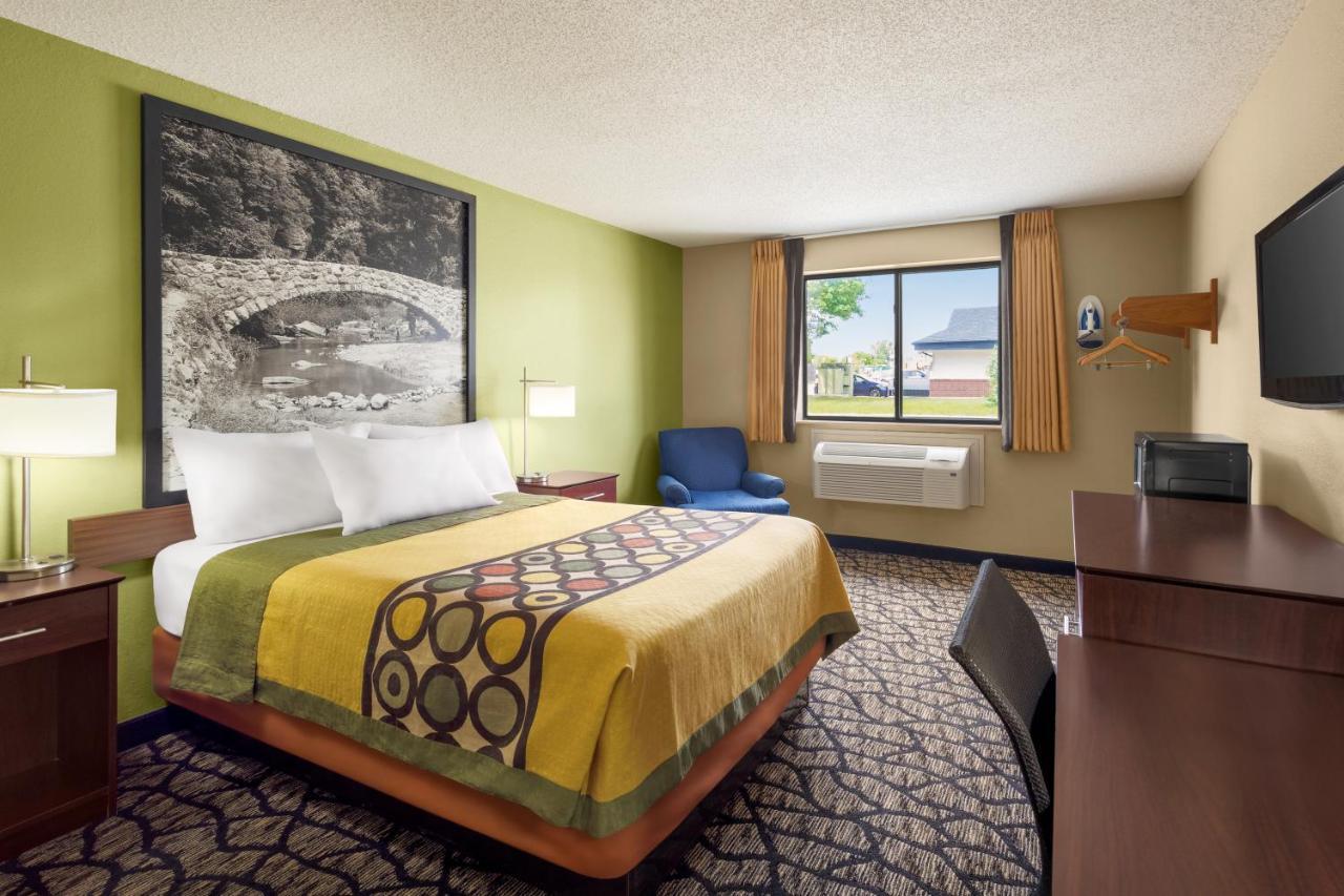 Super 8 By Wyndham Ankeny/Des Moines Area Hotell Exteriör bild