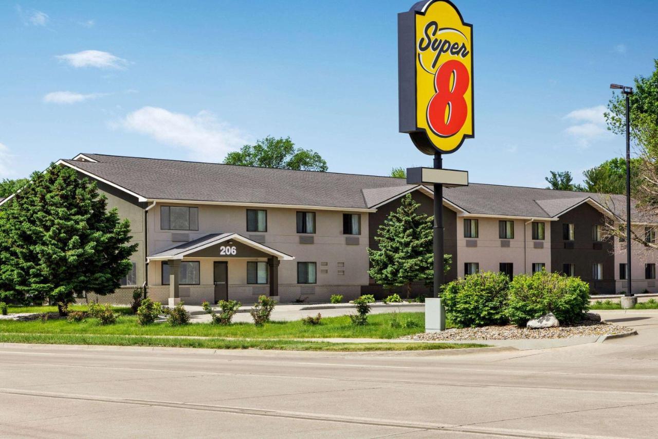 Super 8 By Wyndham Ankeny/Des Moines Area Hotell Exteriör bild