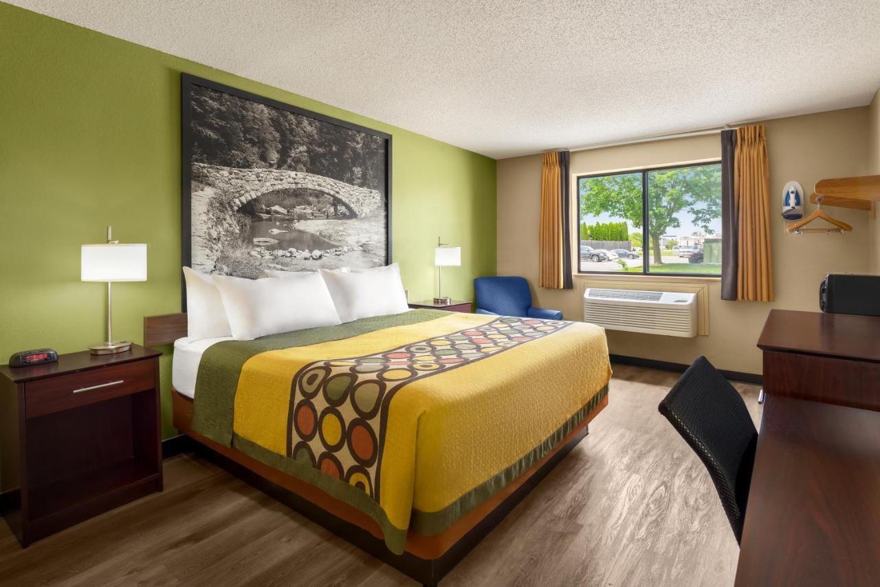 Super 8 By Wyndham Ankeny/Des Moines Area Hotell Exteriör bild