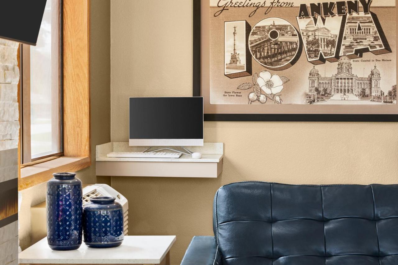 Super 8 By Wyndham Ankeny/Des Moines Area Hotell Exteriör bild