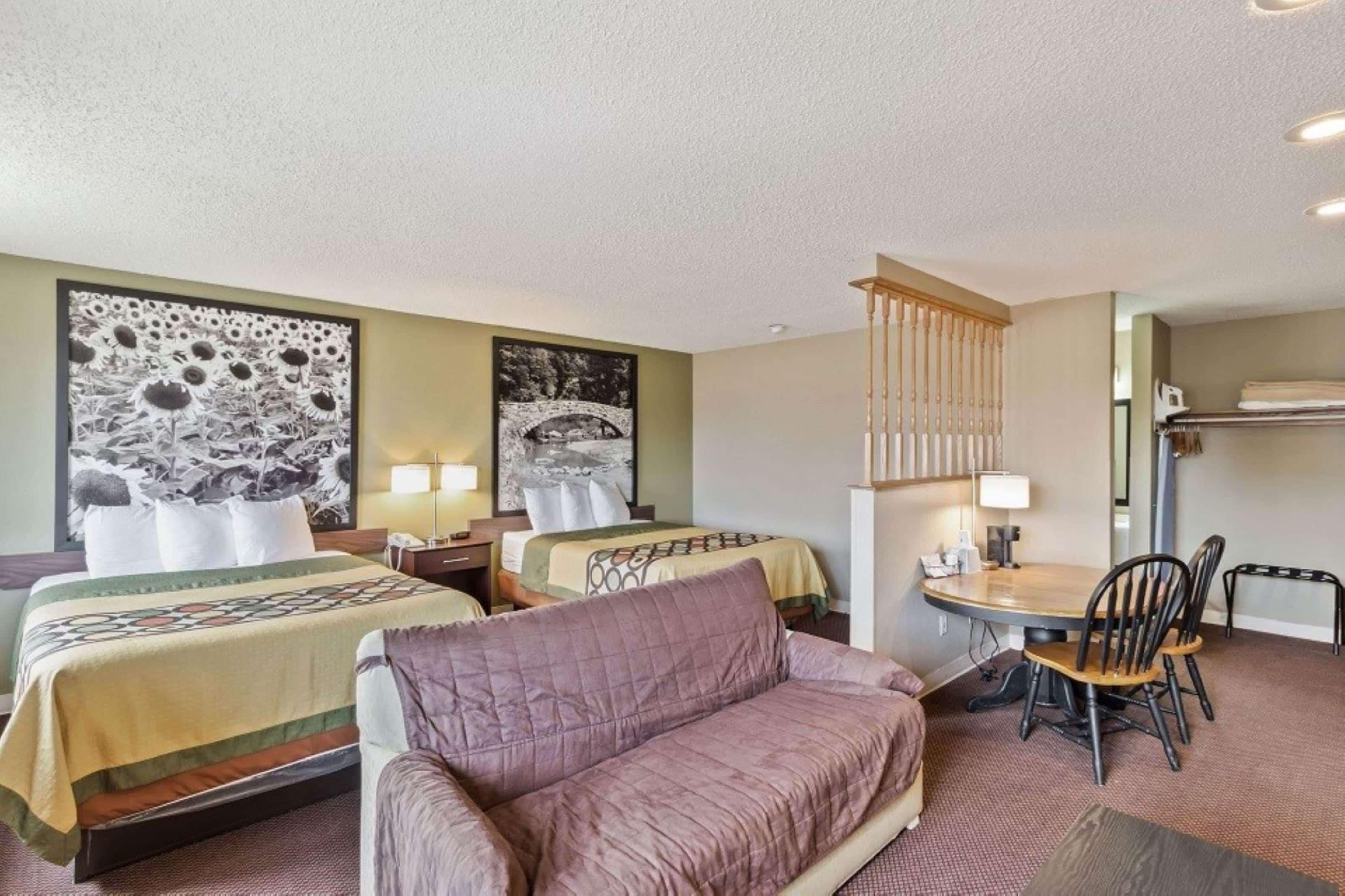 Super 8 By Wyndham Ankeny/Des Moines Area Hotell Exteriör bild