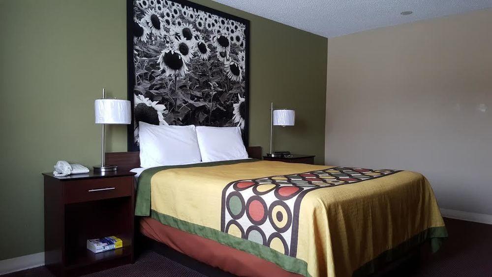 Super 8 By Wyndham Ankeny/Des Moines Area Hotell Exteriör bild